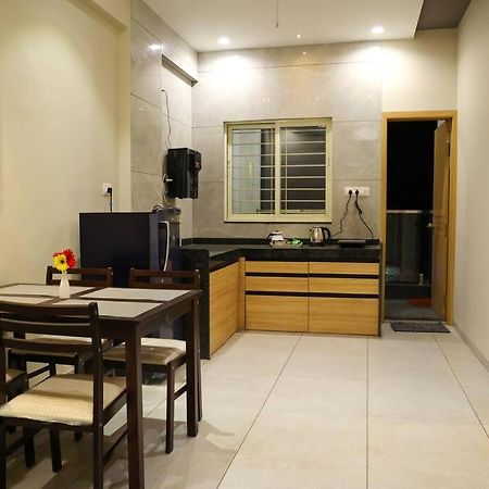 'Sumadhu Homes 301 ' Kolhapur Exteriör bild
