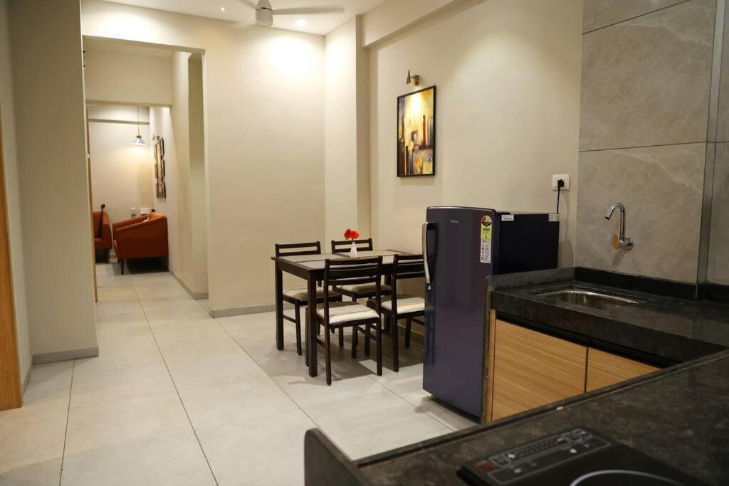 'Sumadhu Homes 301 ' Kolhapur Exteriör bild